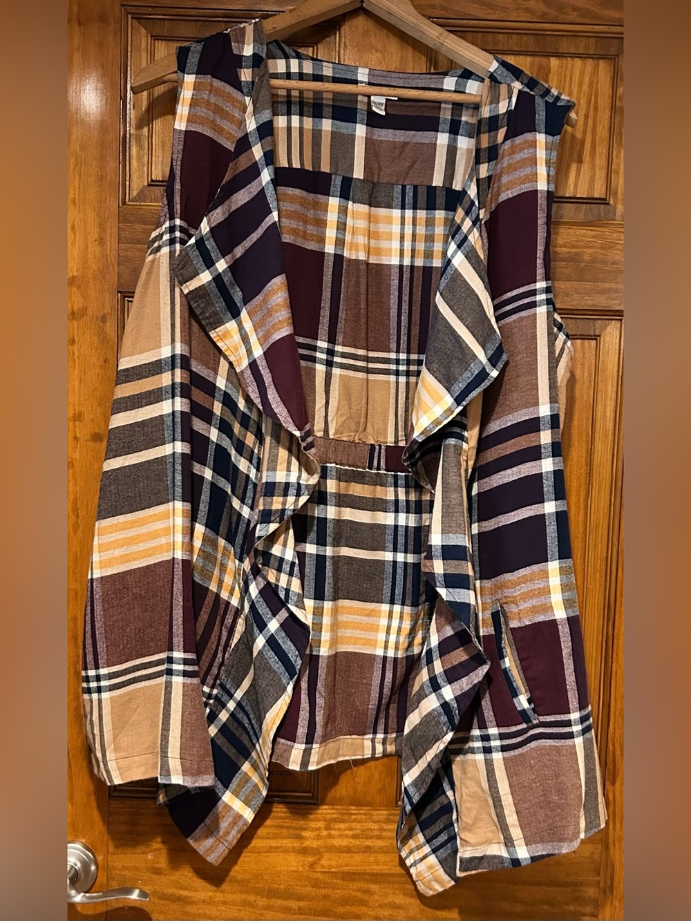 Cato Plaid Open-Front Tunic in Burgundy, Tan & Navy